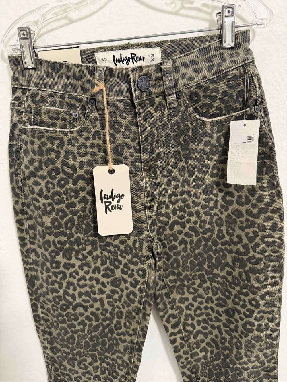 NWT Indigo Rein High Rise Leopard Print Ankle Jeans Olive Green Size 1 W25 L27 - Picture 6 of 10